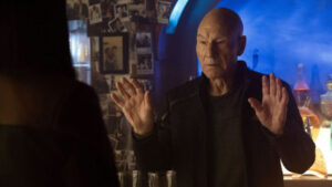 picard hands up 800x450