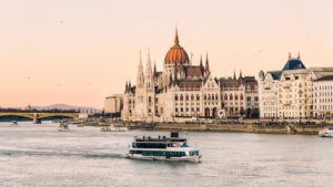 108021952 1724048058097 gettyimages 1484097204 2019 budapest sonya7r4 85 bearbeitet