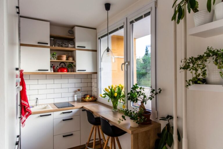 What is a Kitchenette CoverImage shutterstock 1378050992