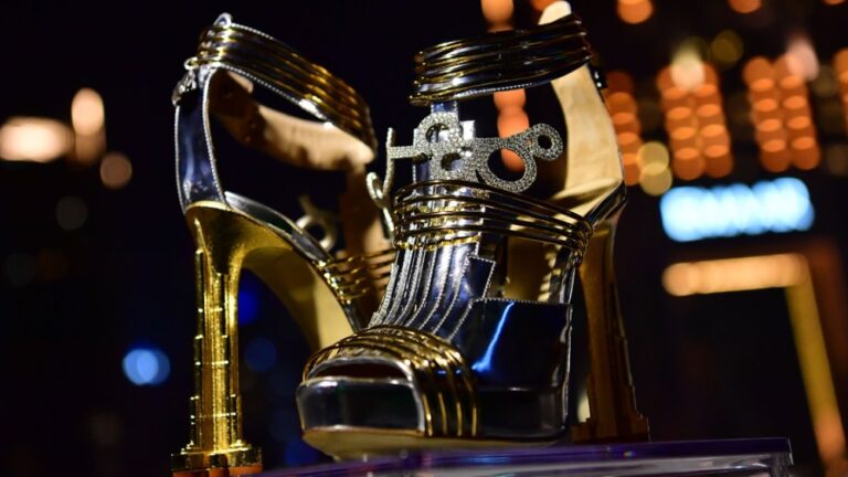 moon star heels